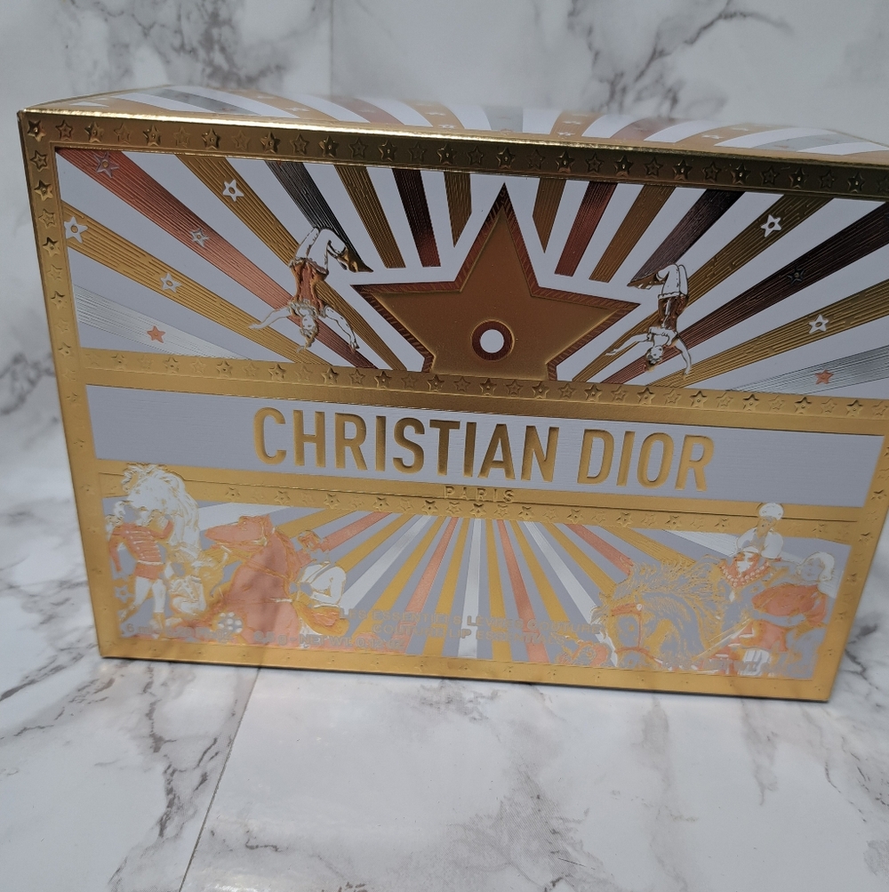 Dior 2025 Holiday Edition Gold Metallic Woven Top Handle Cosmetic Pouch - Picture 12 of 16